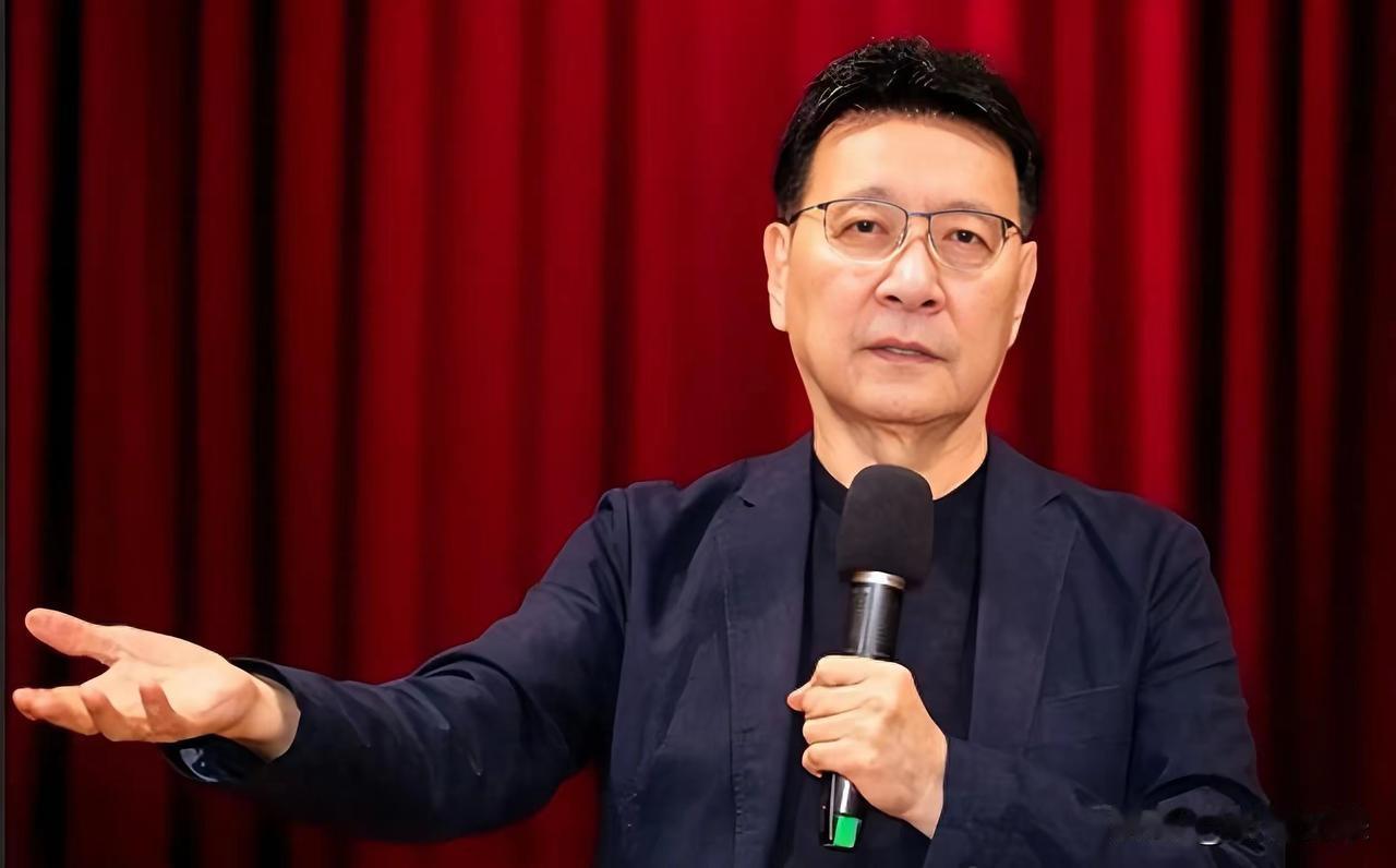 韩国瑜确认出手后，赵少康却开始犹豫了！理由竟是怕抢风头！在郑丽文拍板确认72