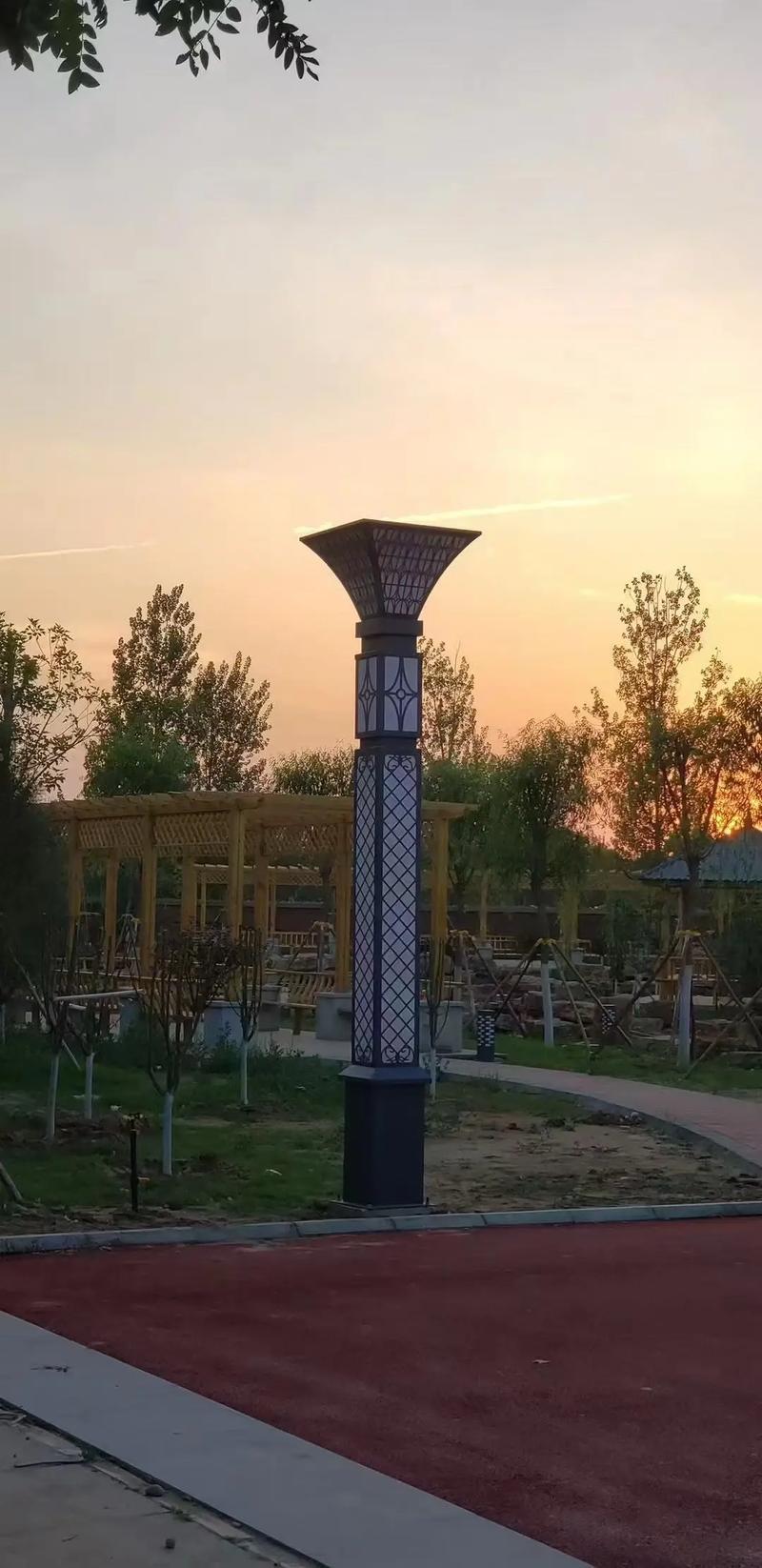 昆明网民向领导反映经开区马料河公园步行道路路灯维护的问题✍▶️➡️4月10日网