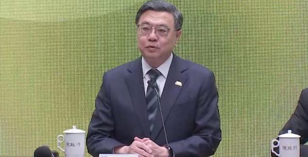 他直接开嗆蓝白：民意这么大就倒阁、弹劾赖清德！不然就闭嘴就在刚刚，台湾政坛再