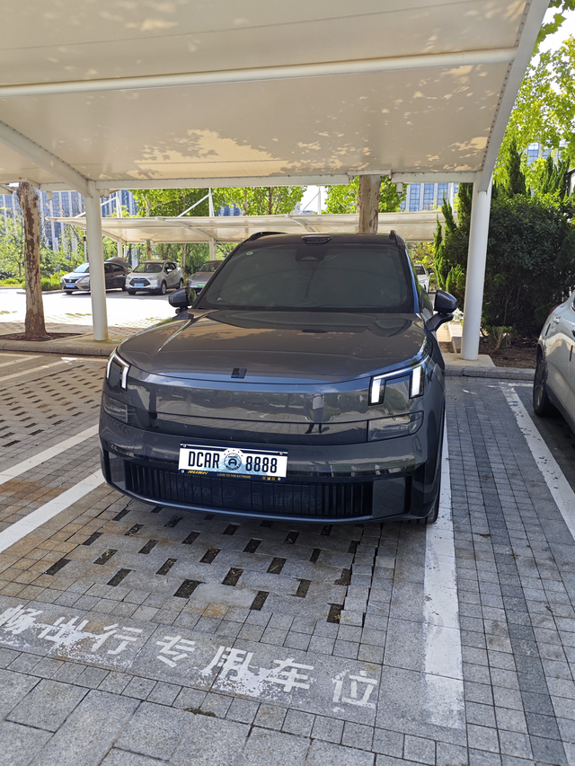 用车一个月发现缺点总结领克900用车一个月了，越来越觉得选择没有错，但是也发现