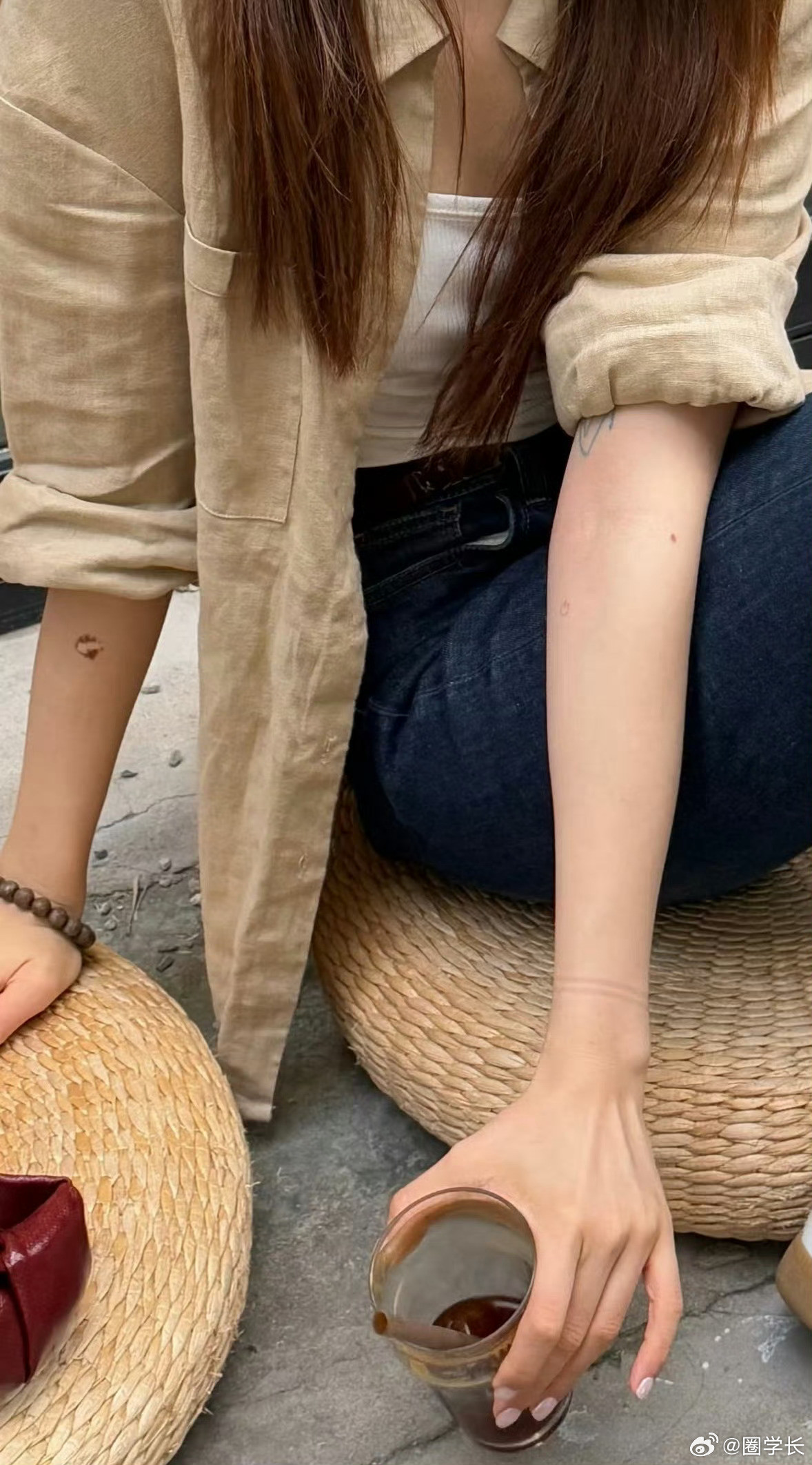 李兰迪纹身因为一个纹身去诋毁一个人大可不必，难道世界上的好人坏人是由纹身去评判的