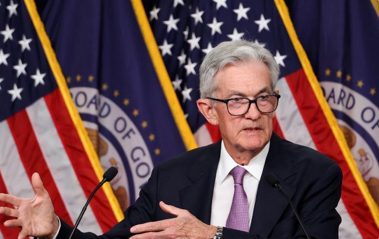 【热点评述】美国内部矛盾严重加剧，可能出现结构性的崩塌。美国国内正在发生剧变，