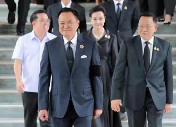 泰国这局势又起波澜啦！总理阿努廷在“泰国下一个前沿：国家经济愿景”论坛上放狠话，