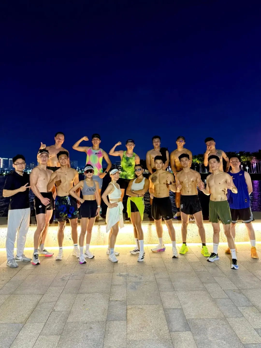 自在湾迎着日落有氧慢跑9.68公里