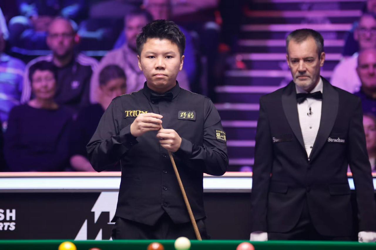 破釜沉舟这招挺管用的！击败奥沙利文后周跃龙透露，比赛前他已经把酒店房间退了，今天