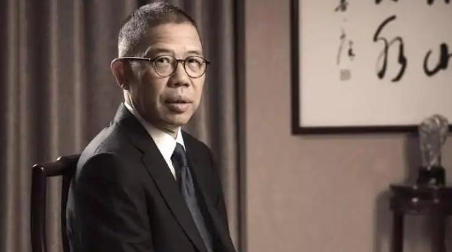 农夫山泉老板钟睒睒央视直接开炮：电商平台把零售商全“杀”光了，必须限制平台权力.