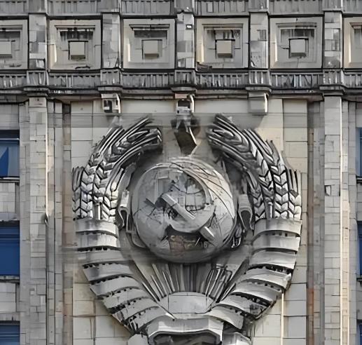 为什么俄罗斯外交部大楼上仍挂着苏联国徽？其实原因很简单，不是为了吓美国，而是不炸