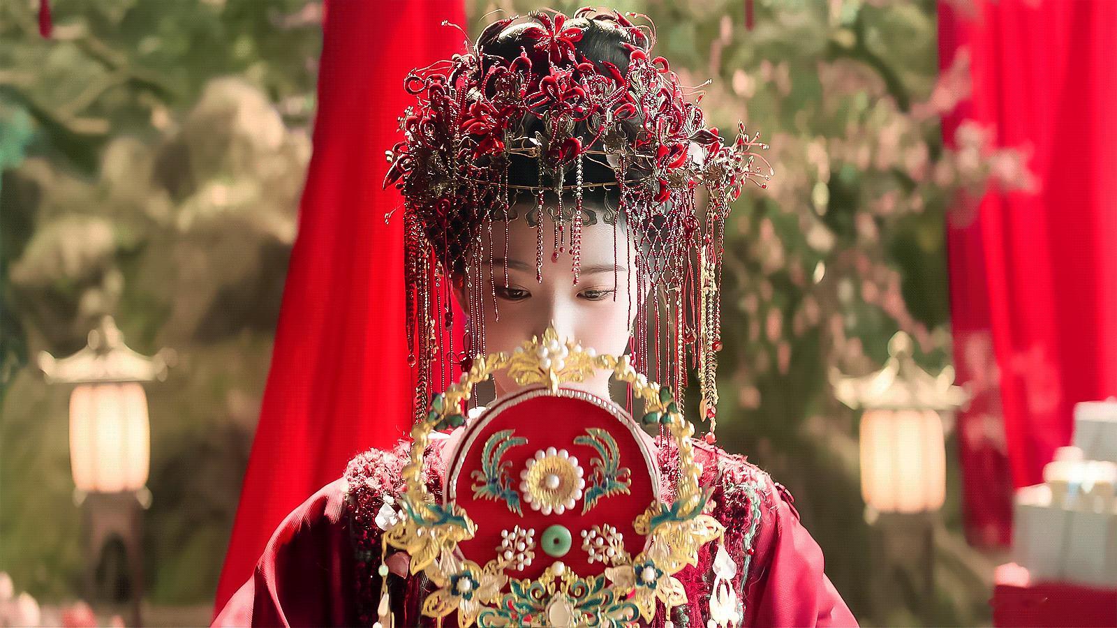 比较少见的剧情原因三人同款嫁衣入青云卢昱晓/潘