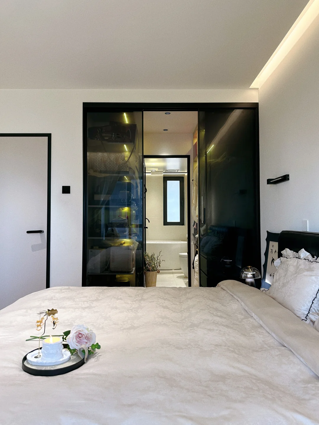 主卧开放式衣帽间➕卫生间一体太香啦‼️