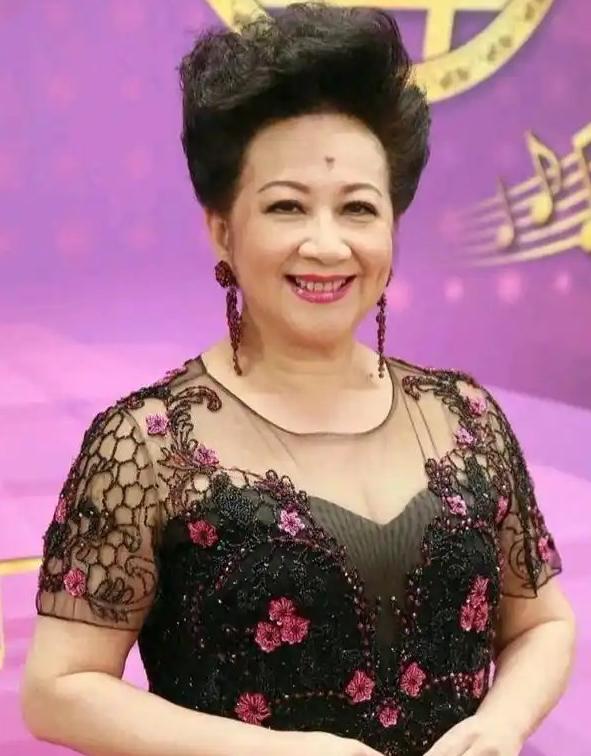 非常有道理的话：“地痞流氓的老婆，都很温柔；正人君子的老婆，都是八婆；好汉无好妻