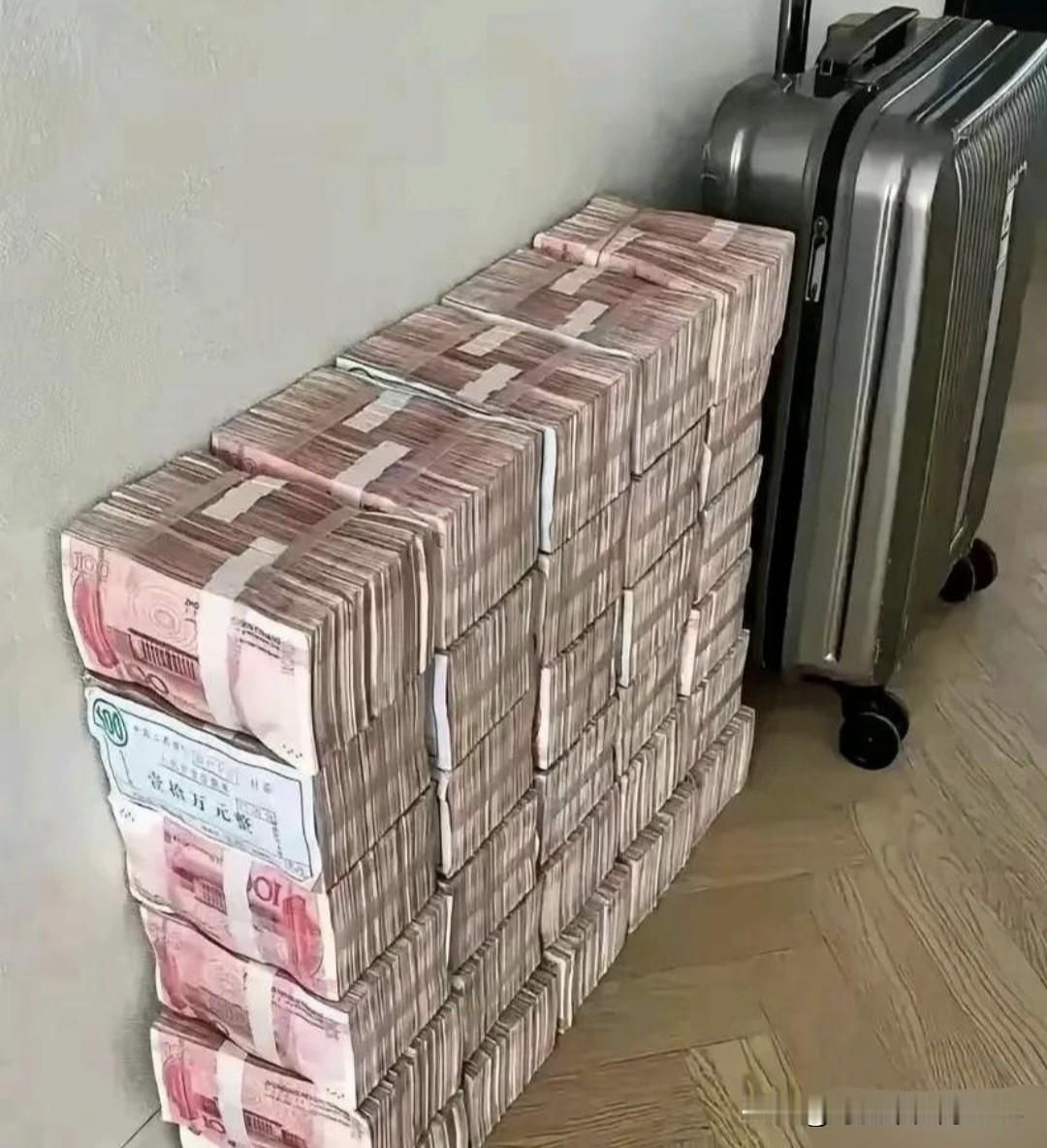 几百万存款却成了废纸最近这两天，有一个视频，不知大家看了没有。说上海一位单