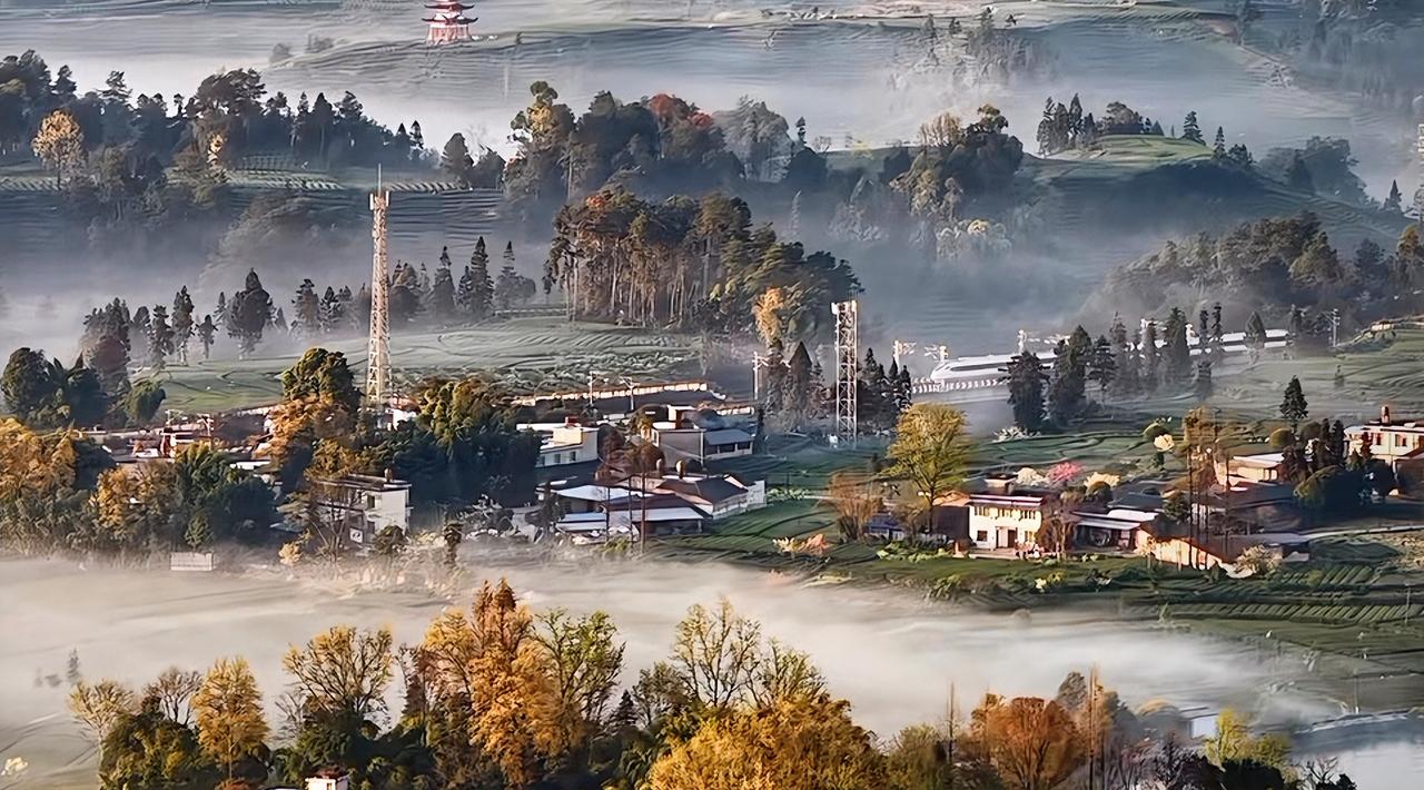 你就说美不美吧！？四川雅安现代版千里江山图，人民日报都转发了！这是雅安一位先