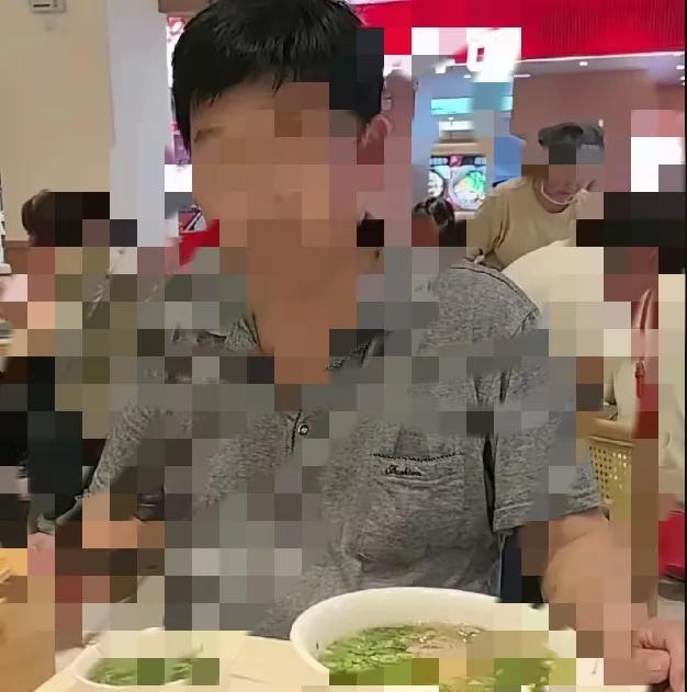 真相来了。老窄的三三正原来是这样的，他家的正正基本都是这个特点。一些主播实地走