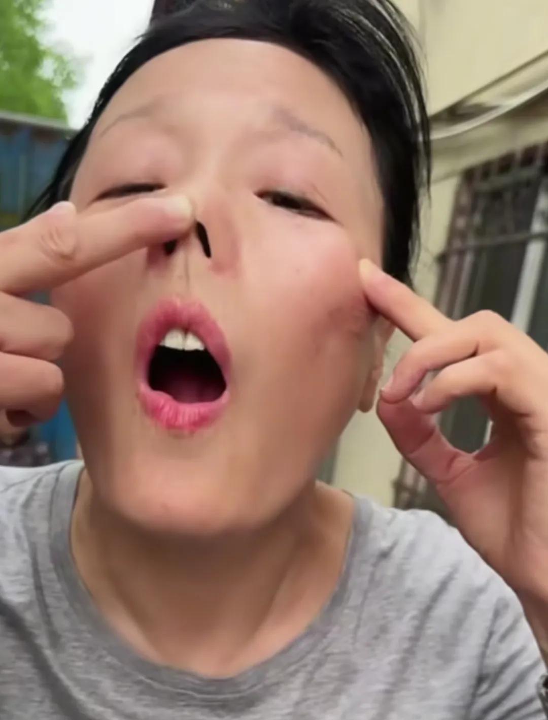 无意刷到大主播发的女神现场，二八模仿秀！评论区一片赞美之声，都在佩服这位女神