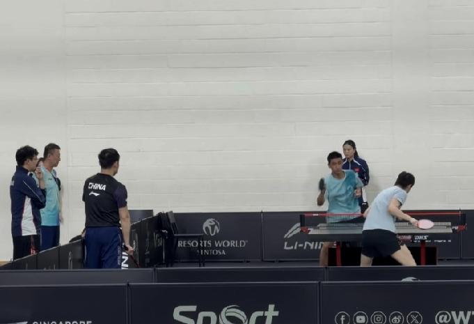 WTT新加坡大满贯，王曼昱今日对阵德国特殊打法选手温特，温特目前反手防弧打法，国