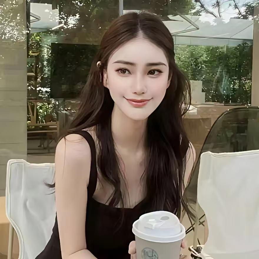 把真爱给婆婆，别给狗粮演戏。拿着汪小菲的钱去做慈善赚口碑，这招真高明，能拿下孩子