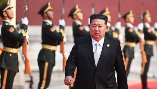 韩国破防了！朝鲜领导人时隔66年以来再次出席中国阅兵式引发韩国媒体热议，特别是朝