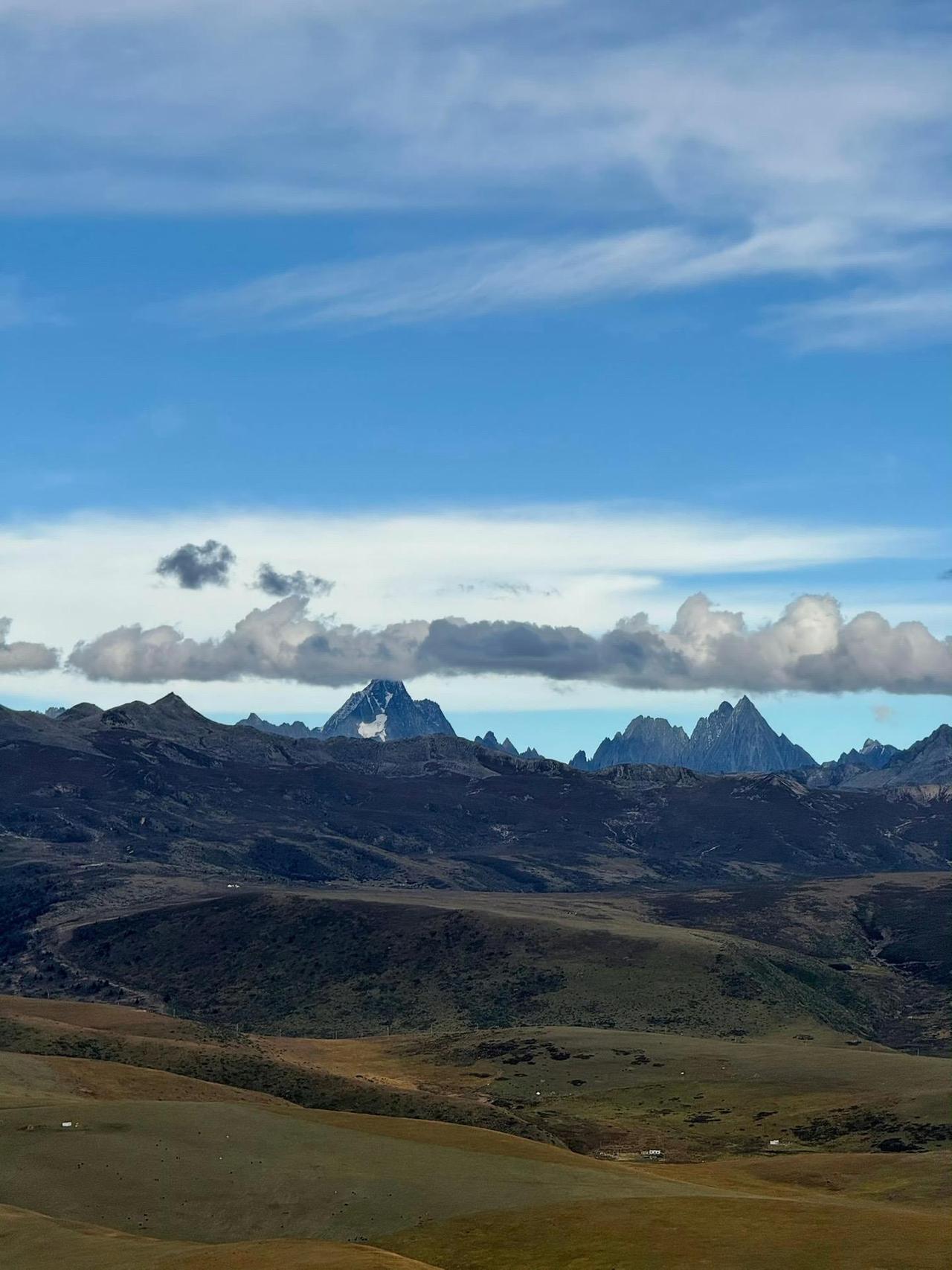 昨晚和师姐聊天，师姐是南京邮电大学的老师，她孩子十分优秀，今年读初三毕业班。即便