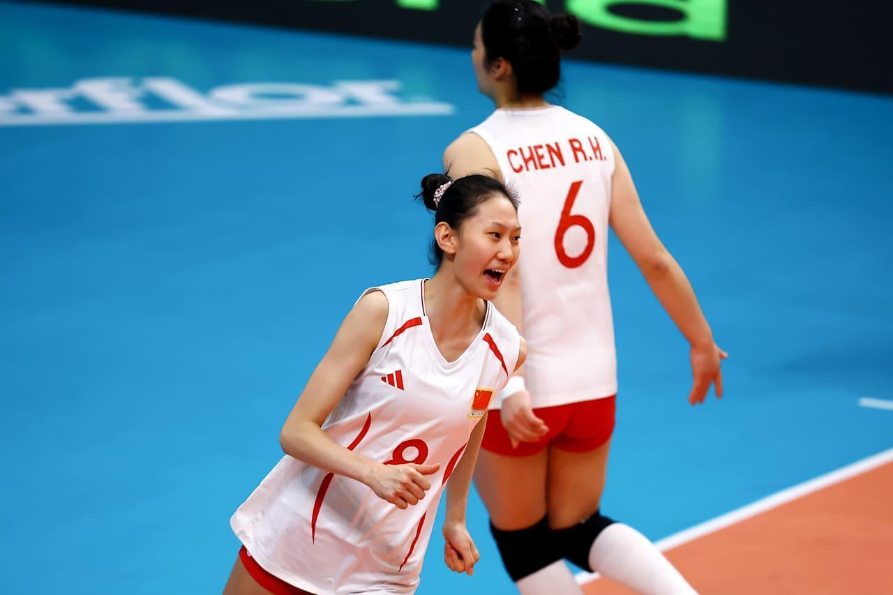 U17中国女排无缘决赛！差距颇大，全场进攻仅拿19分！美国女排3-0完胜，未