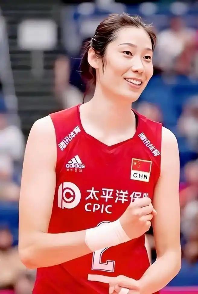 同样留洋，为何李盈莹王媛媛注册成功，朱婷却整年无资格，差别到底在哪？朱婷在意甲