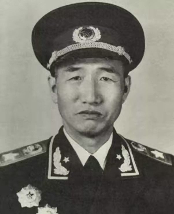 徐帅一向和气，为何刚到山西当副司令，就怒批陈赓的得力部将​“1947年9月的黎明前，你们都走了，后方