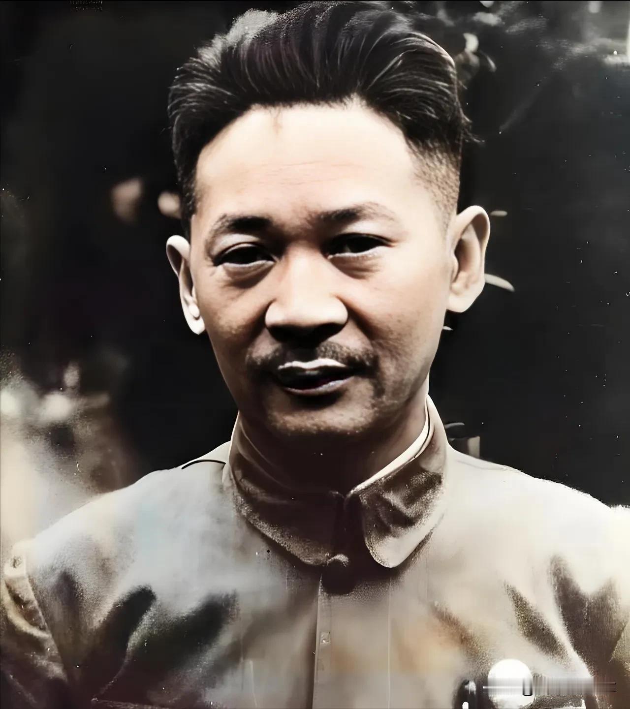 曾任国民党陆军总司令，晚年隐居香港收租种花，两岸轮番拉拢，他只说：别再拿我做文章