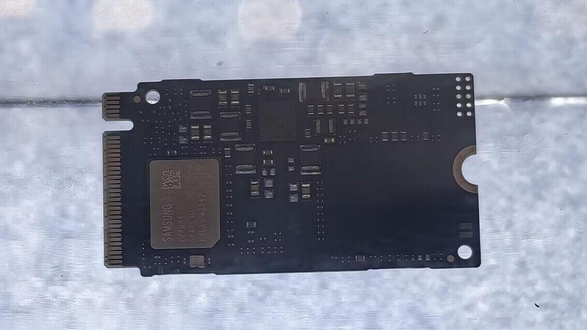 【三星展示BM9K1PCIe5.0QLCSSD】近日，在2026中国闪存