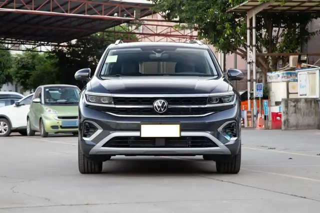 大众真正厚道的SUV, 车长超5米1, 2.5T+V6+四驱, 还买啥汉兰达