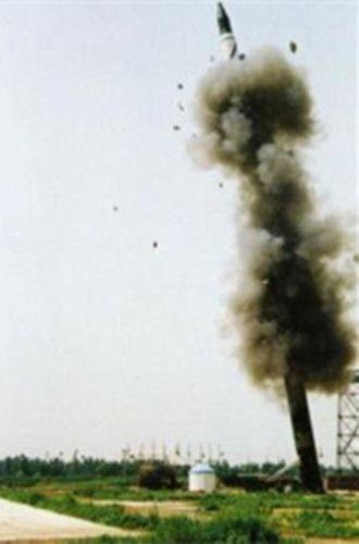 中国之所以跳过“东风-51”而直接公开“东风-61”，不是东风51研发失败，也不