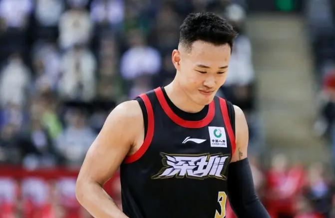 太精彩了！深圳105-95力克山西，这3位本土球员为赢球立了大功！1. 贺希宁