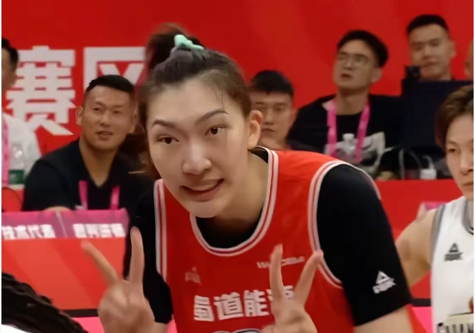 四川女篮打遍全国无敌手，甚至是韩旭被国家队抽去封闭集训了，球队的战力依然是杠杠滴