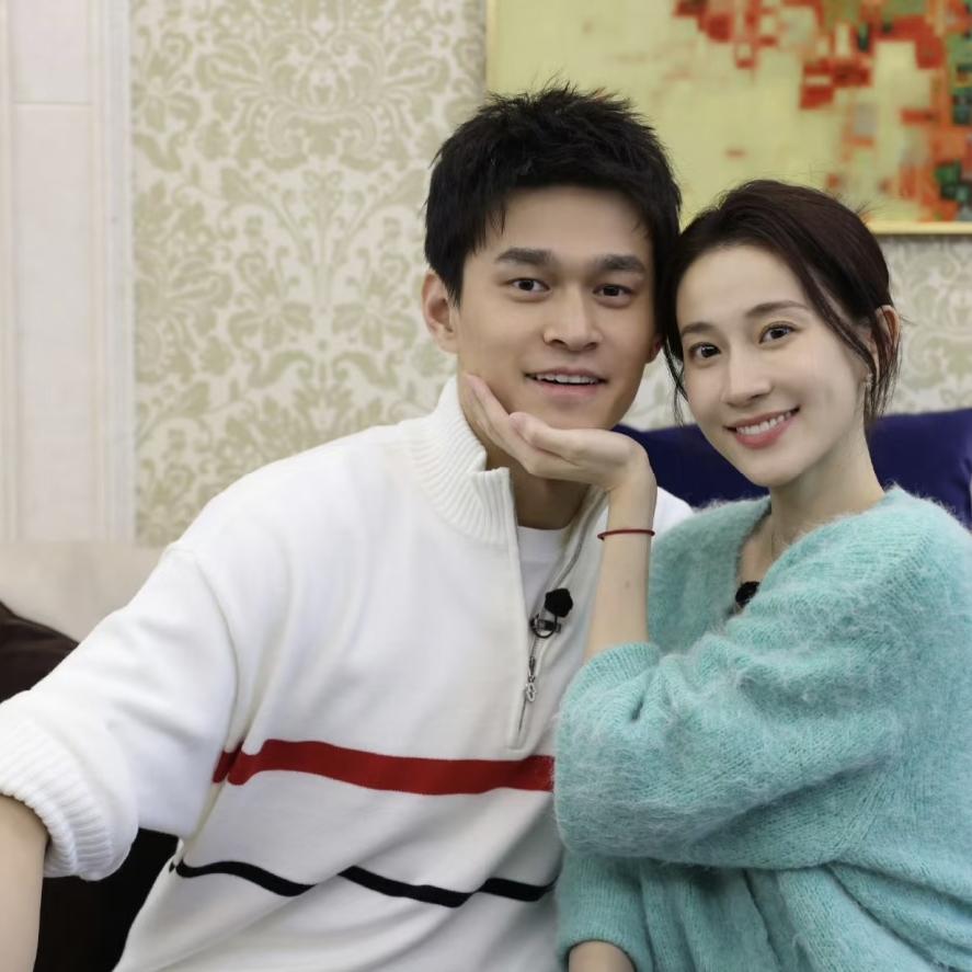 终于有人敢说真话了孙杨妈妈最大的问题不是控制欲，而是她从前任到综艺，手从来没