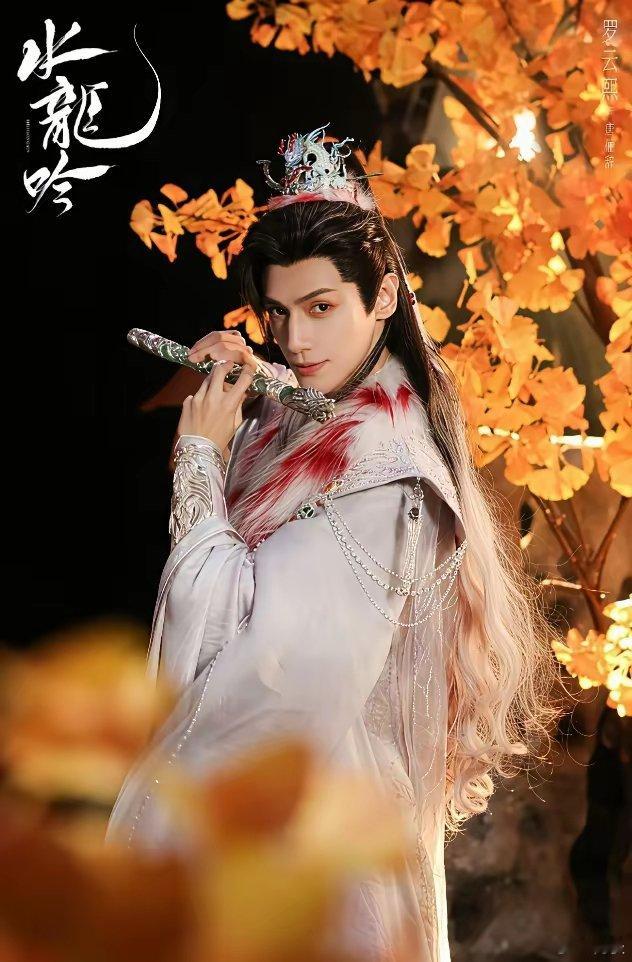 罗云熙和杨紫家在争芒果史冠！理论上来说，两部剧根本没有可比性，《国色芳华》400