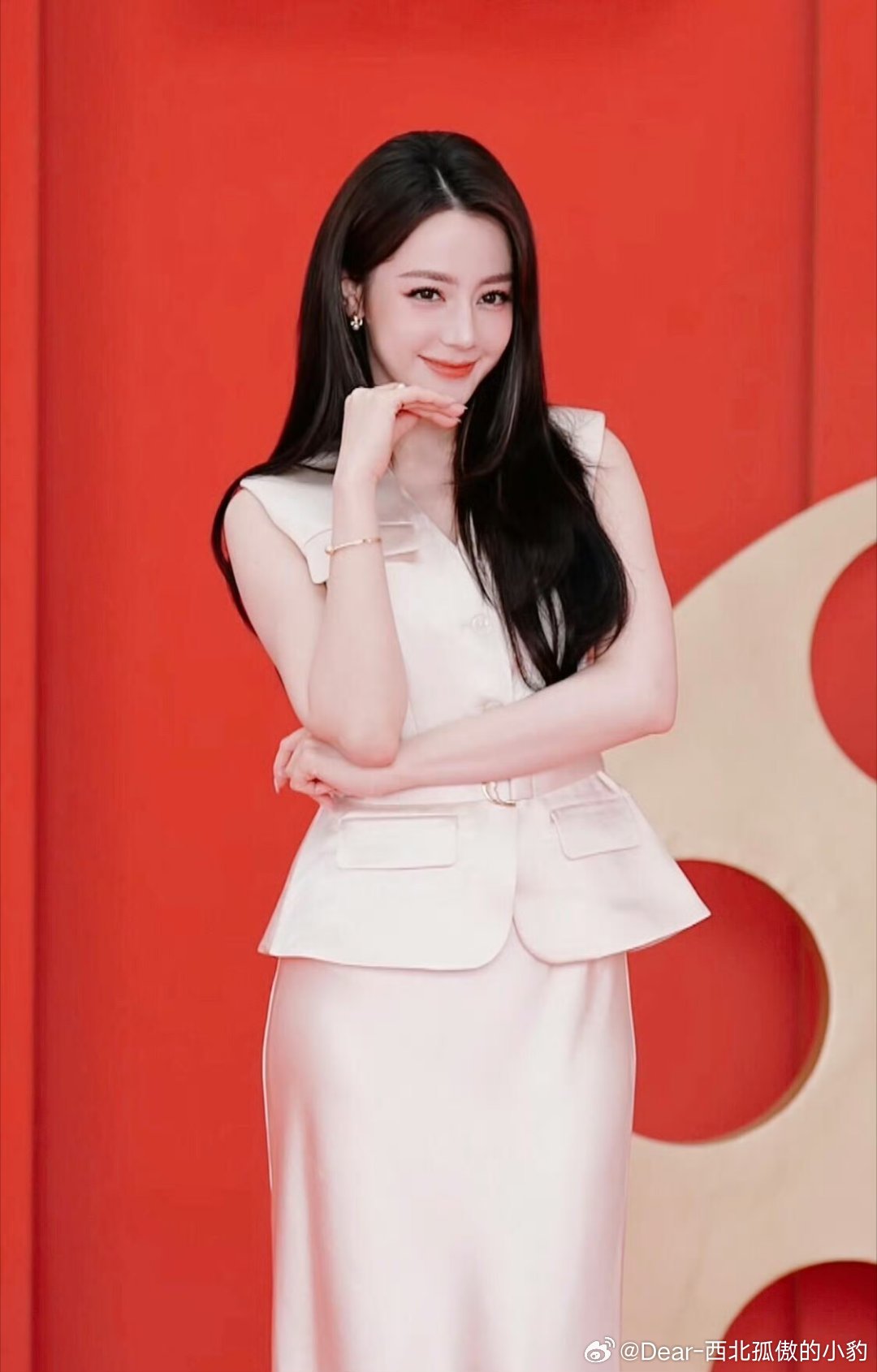 迪丽热巴特别定制礼服好美的小仙女啊