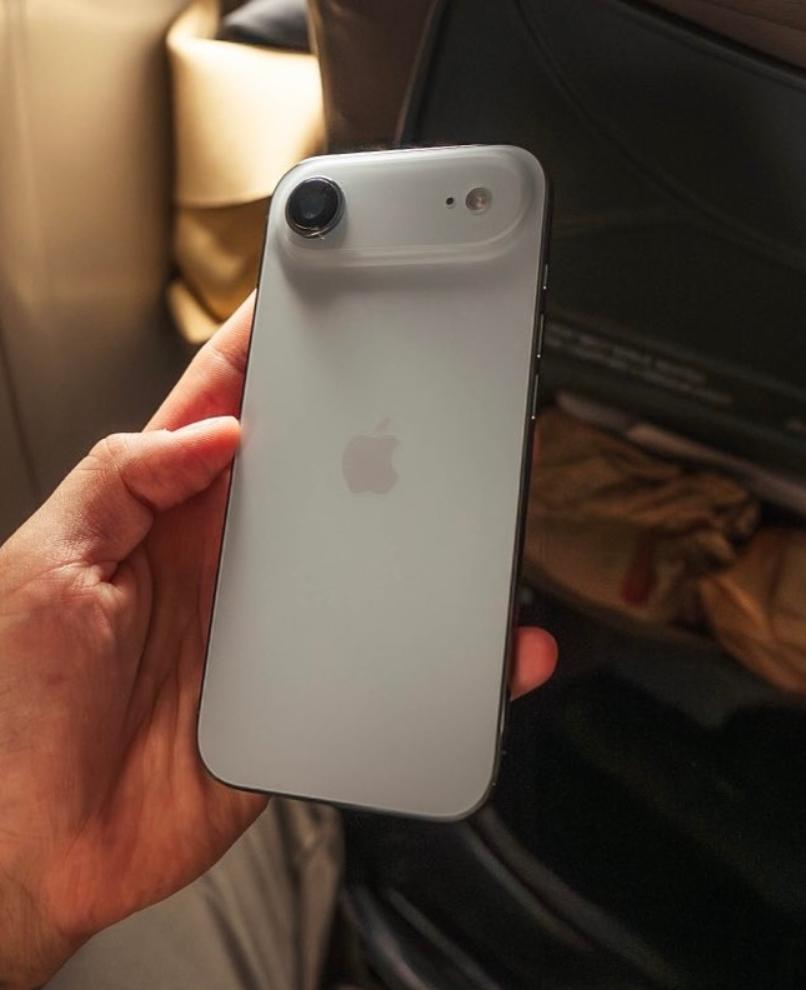 苹果还是太大胆了，也不怕闪了腰换其它厂商有这个魄力吗？iPhoneAir这