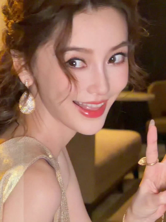 Angelababy伟大无需多言Angelababy顶级星光女Angelabab