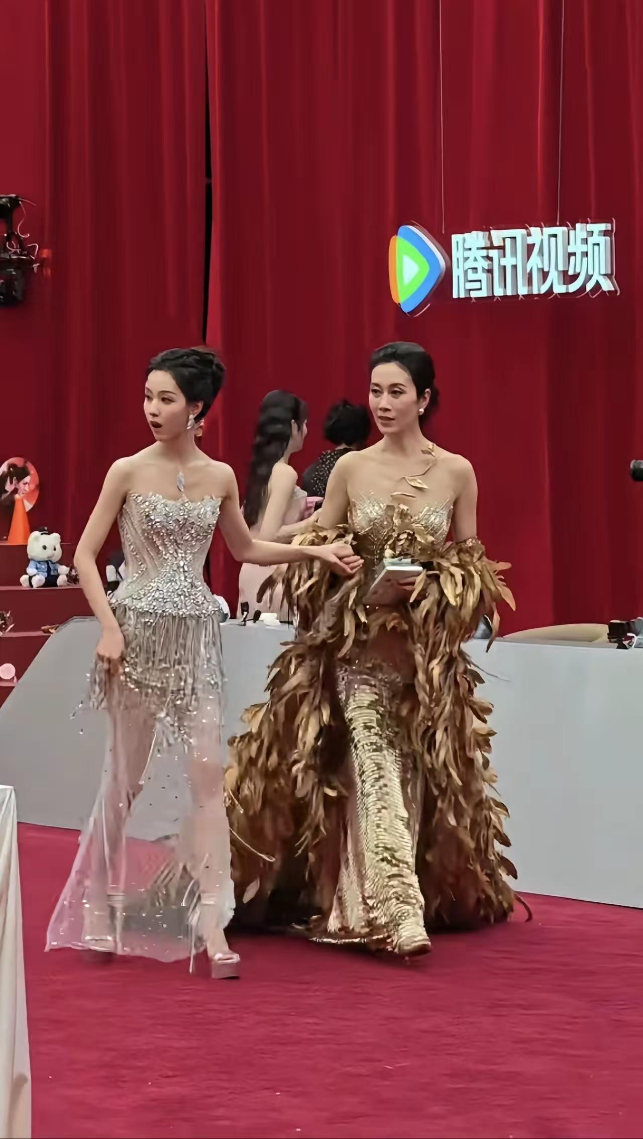 明星骨架太小是很吃亏的。温峥嵘年轻的时候很漂亮，演技也好，现在就是有点太瘦了，