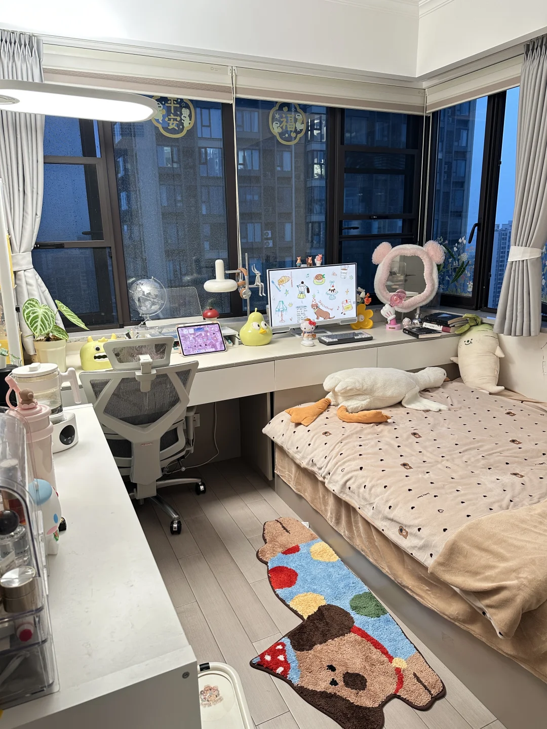 周末蓝调时刻的小卧室好好宅