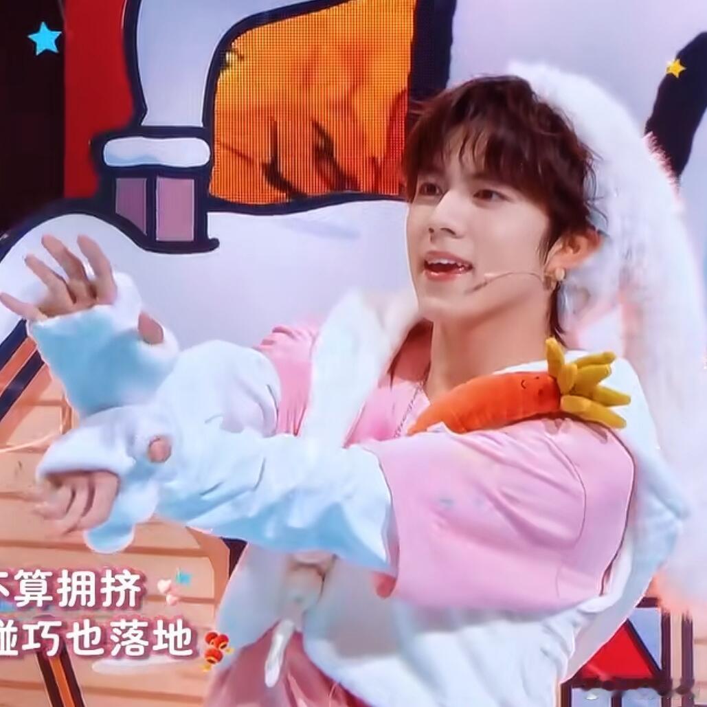 十个勤天被孩子们萌的昏古七了王牌你好事做尽！萌的我一直在尖叫每个都太贴了小猪猪小