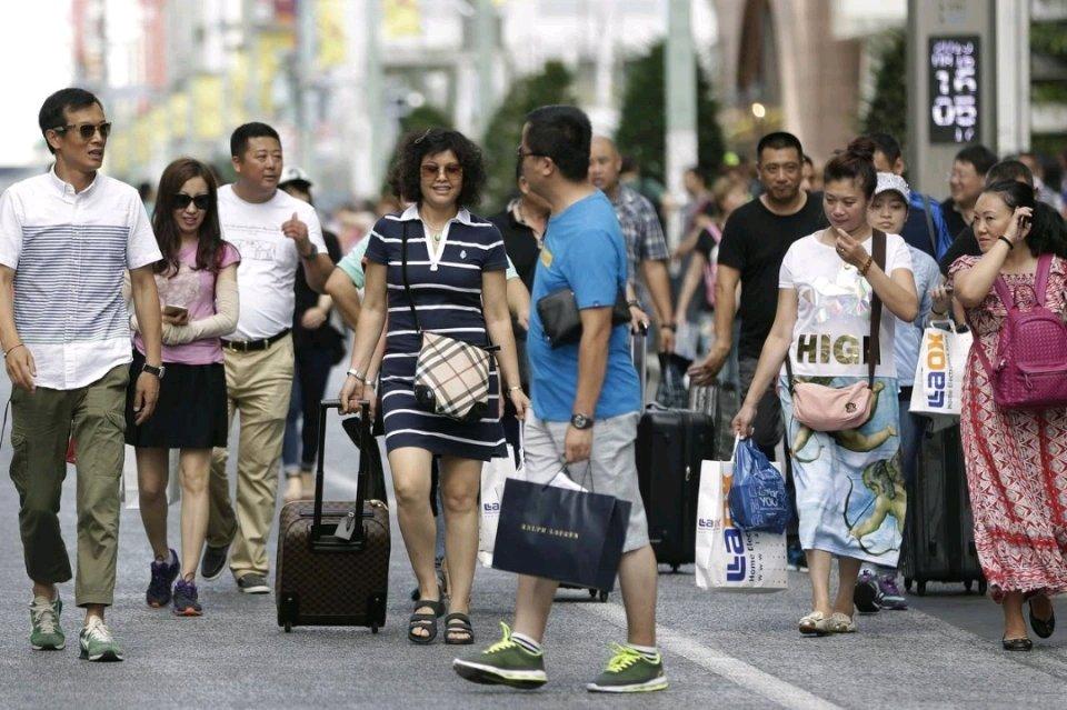 之前刷到日网友拍手叫好，说没了中国游客日本更美更安全，现在看简直是大型打脸现场。