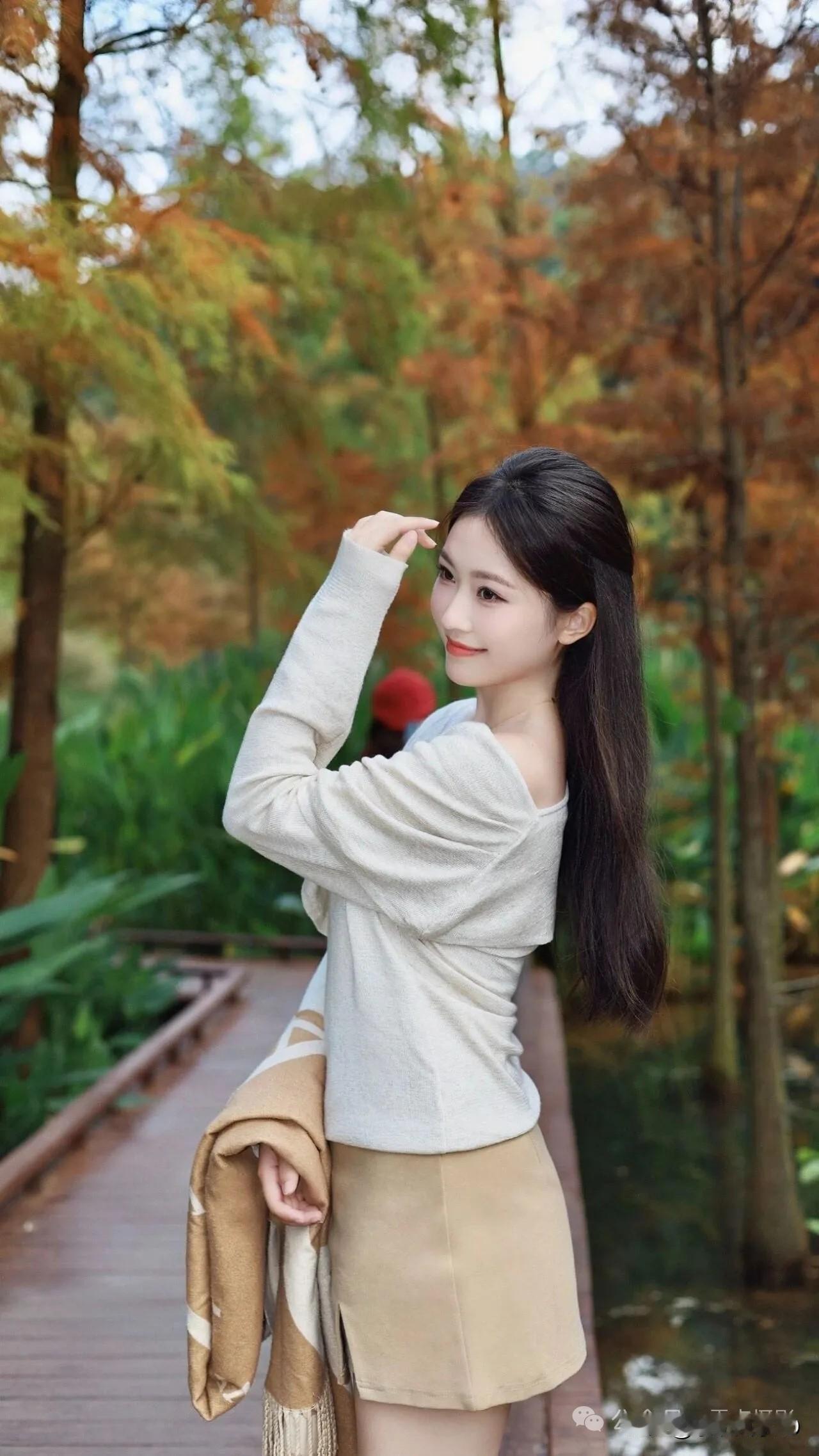 看看你拍的海鸥有哪个美女是让你一见钟情的气质女神肖像照，应该怎么拍如何穿搭