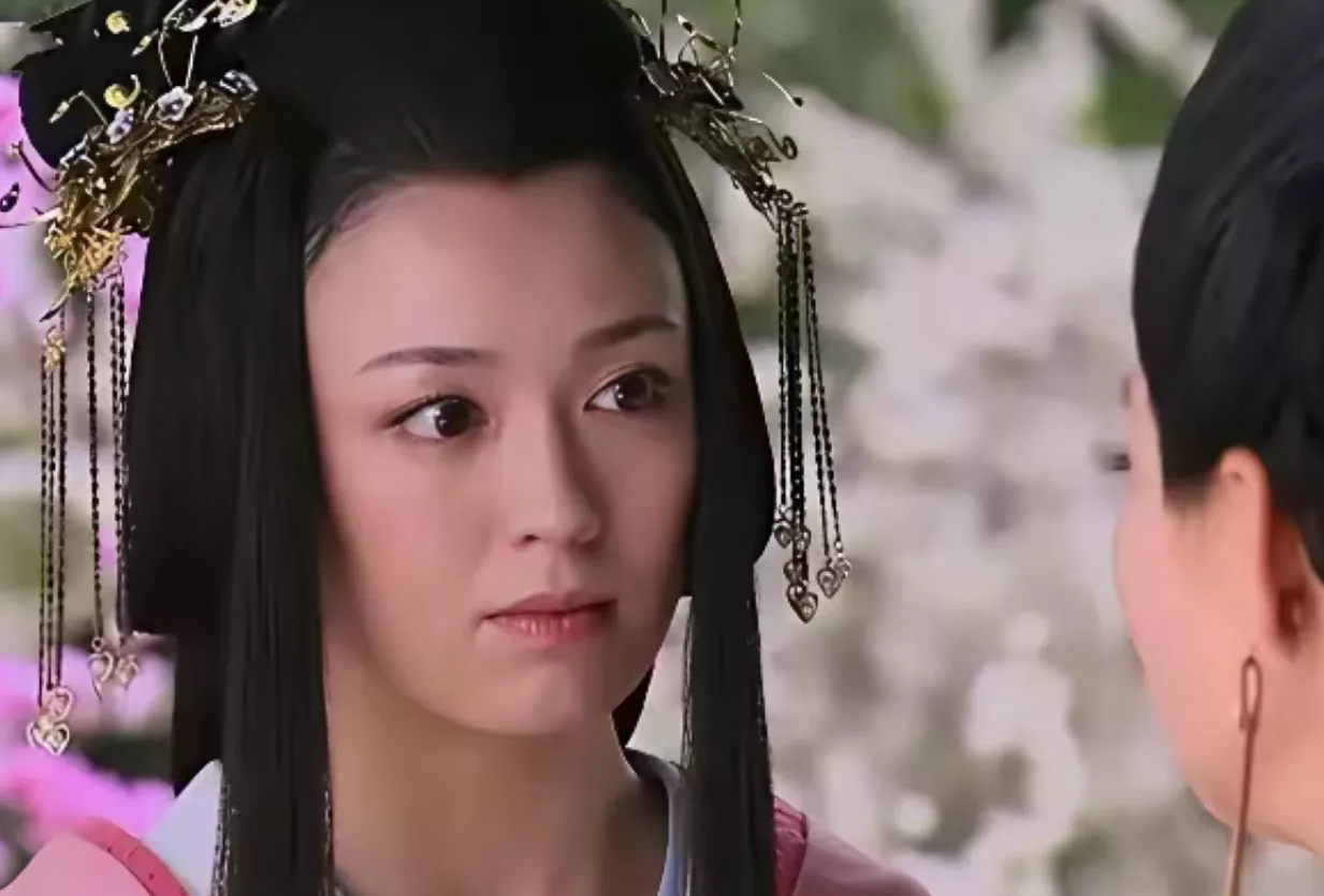 公元前193年，刘肥进宫撞见鲁元公主，当即下跪高呼：“娘，最近身体可好？”鲁元公