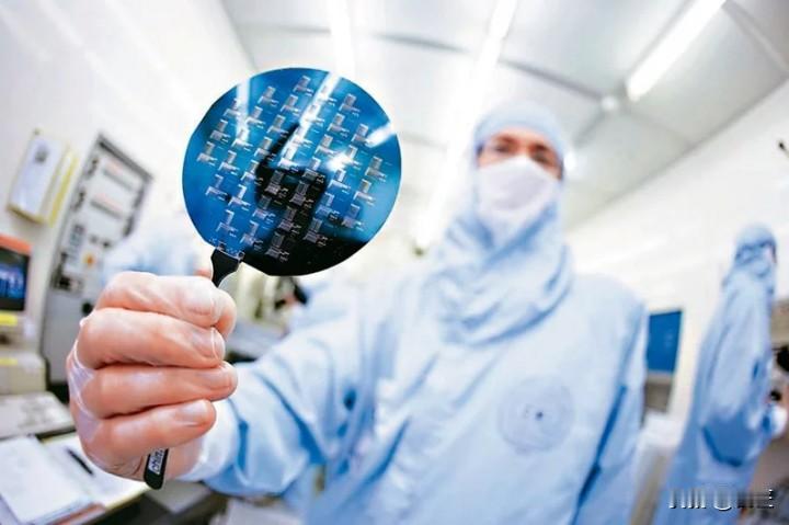 台积电2025营收令人惊叹，全年营收达3.81万亿新台币（约合8456亿人民币