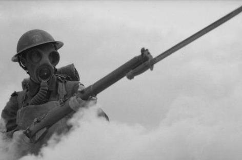 白刃战到底需要怎样的勇气？当刺刀寒光逼近喉咙，恐惧是否比子弹更令人窒息？