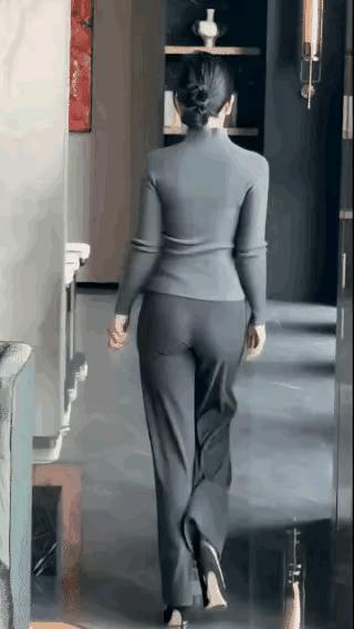 成熟端庄漂亮的女人👩，才是人间极品。