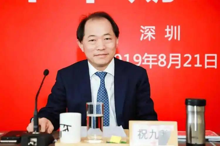 万科掀起高管清算风暴！董秘退薪传闻、大佬被查，万亿房企3年坠落真相2026