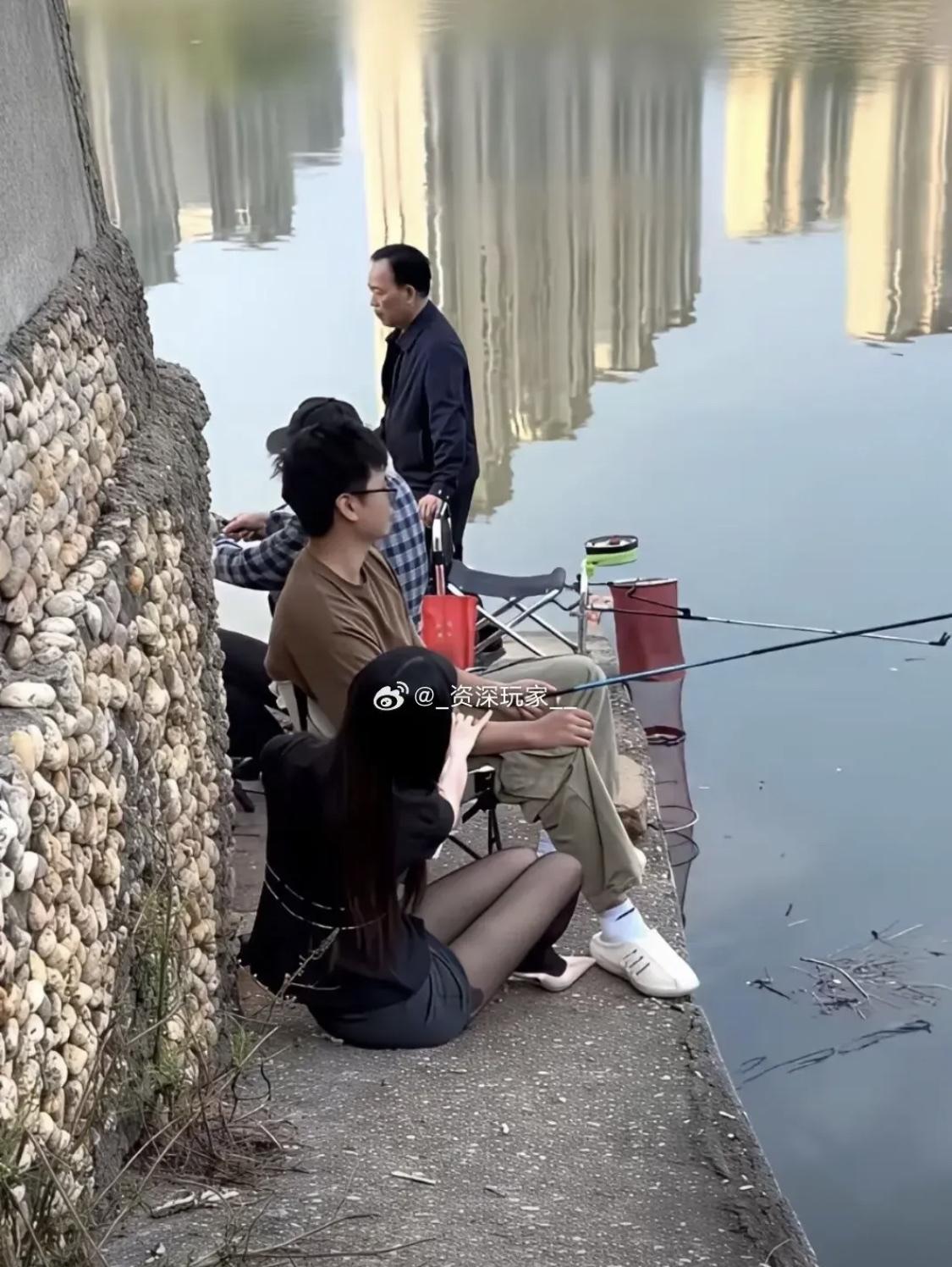 兄弟糊涂啊，有这条件还钓什么鱼？