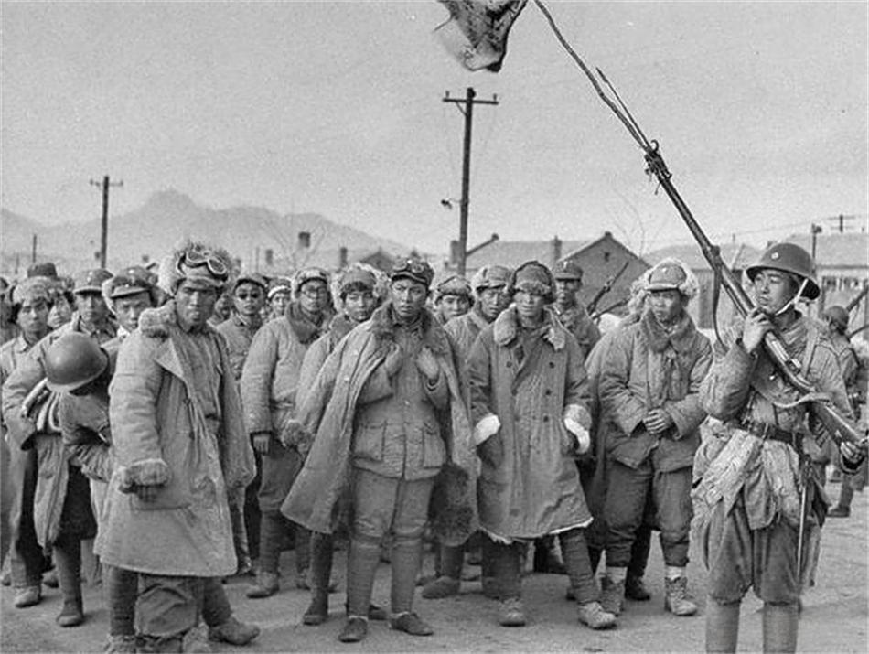 闻所未闻或鲜为人知：黄百韬：身殒碾庄悲怆问，入土磨难已作答黄百韬在国民党将领里