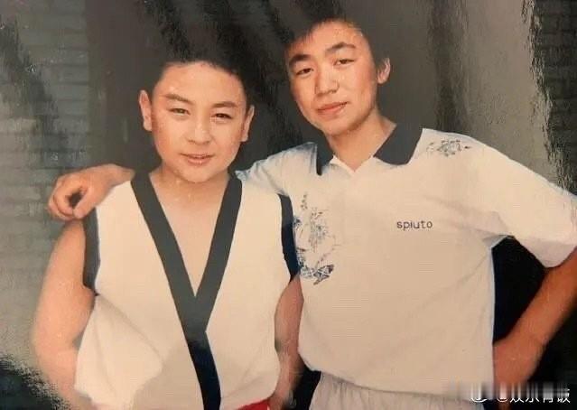 笑不行了释小龙竟然是王宝强的师叔王宝强1984年出生，比释小龙大，怎么算也应