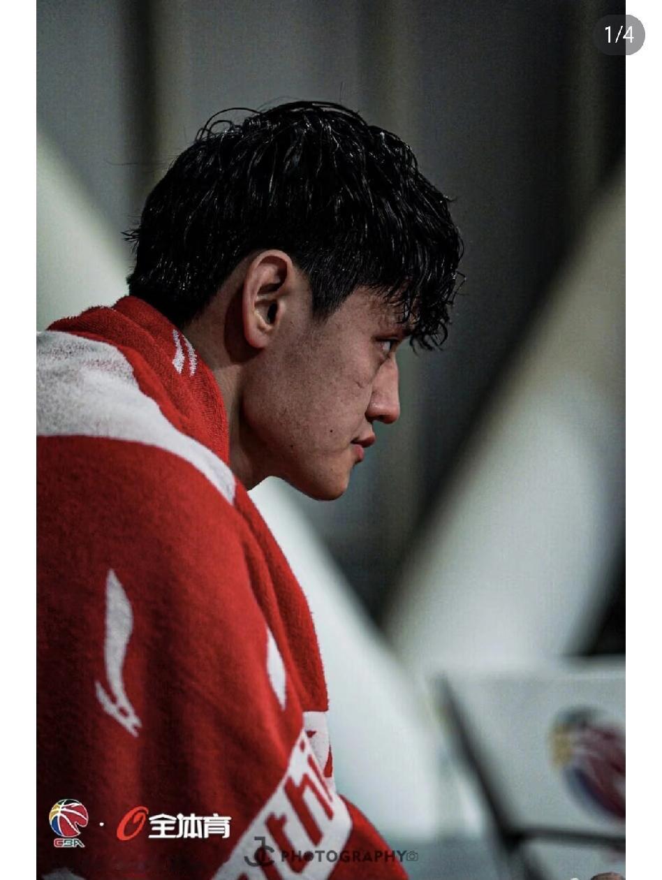 北京队的问题归根到底就是“大爷”太多！翟晓川方硕两位老大爷是三连冠时期的功勋